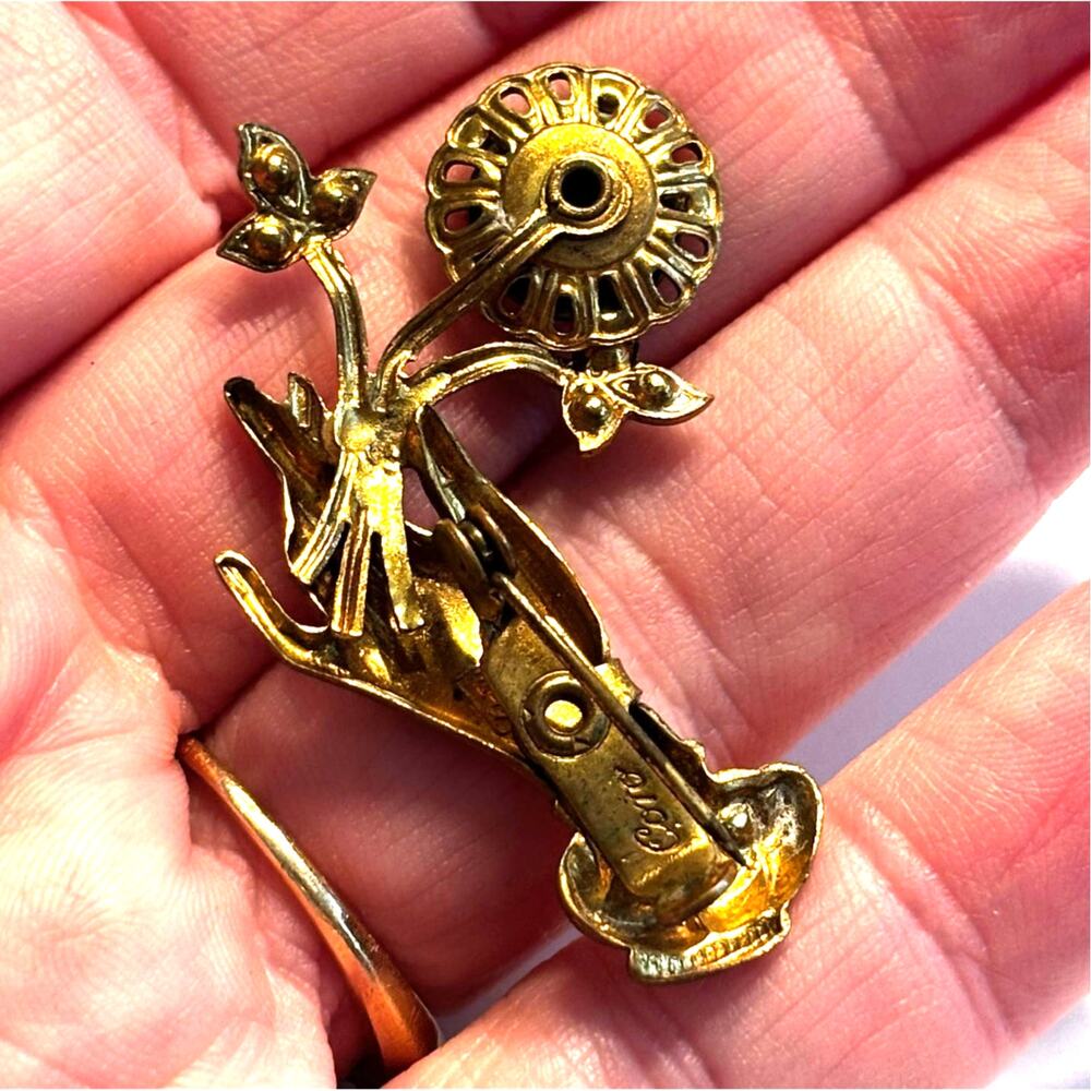 Vintage Coro gold hand & flower brooch blue red rhinestones guilloche enamel - Picture 5 of 5